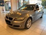BMW 320 3 Touring 320d/Leder - BMW 3er Reihe aus 2011: Kombi