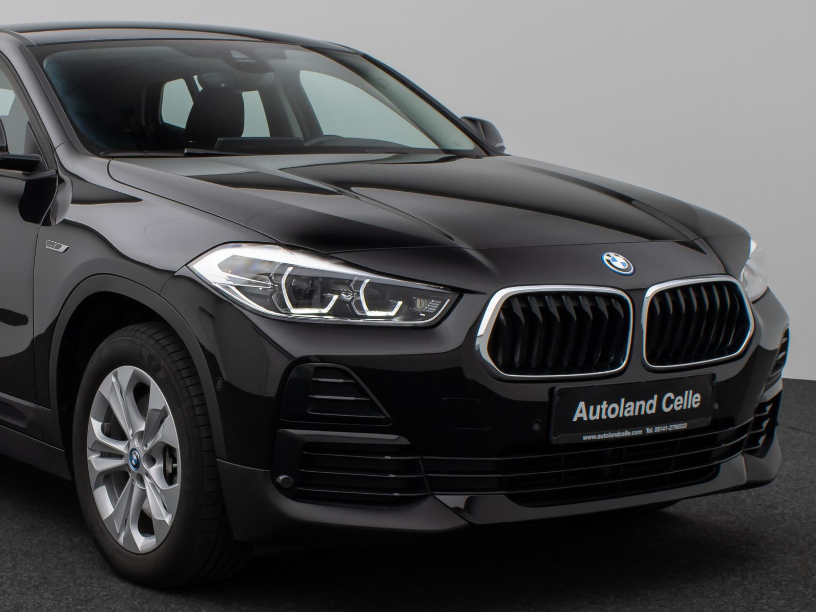 Fahrzeugabbildung BMW X2 xD25e HUD DAB H/K Navi+ Parkassist Alarm LED