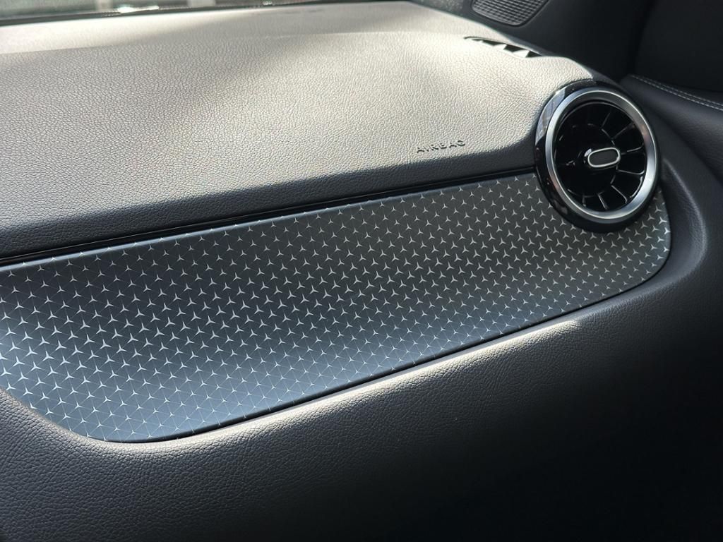 Fahrzeugabbildung Mercedes-Benz GLA 200 d LED*ParkAss*SpurH*el.Heck*PDC*RFK*AHK