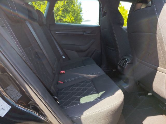 Fahrzeugabbildung SKODA Karoq Sportline TS110/1.5A7F, AHK, Rückfahrkame