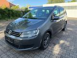 Volkswagen Sharan 2.0 TDI Automatik 7 Sitzer DSG BlueMotio - Volkswagen Sharan in Lübeck