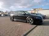 Audi audi s3 8p Quatro - Audi S3 mit Benzin-Antrieb: Limousine, 8p