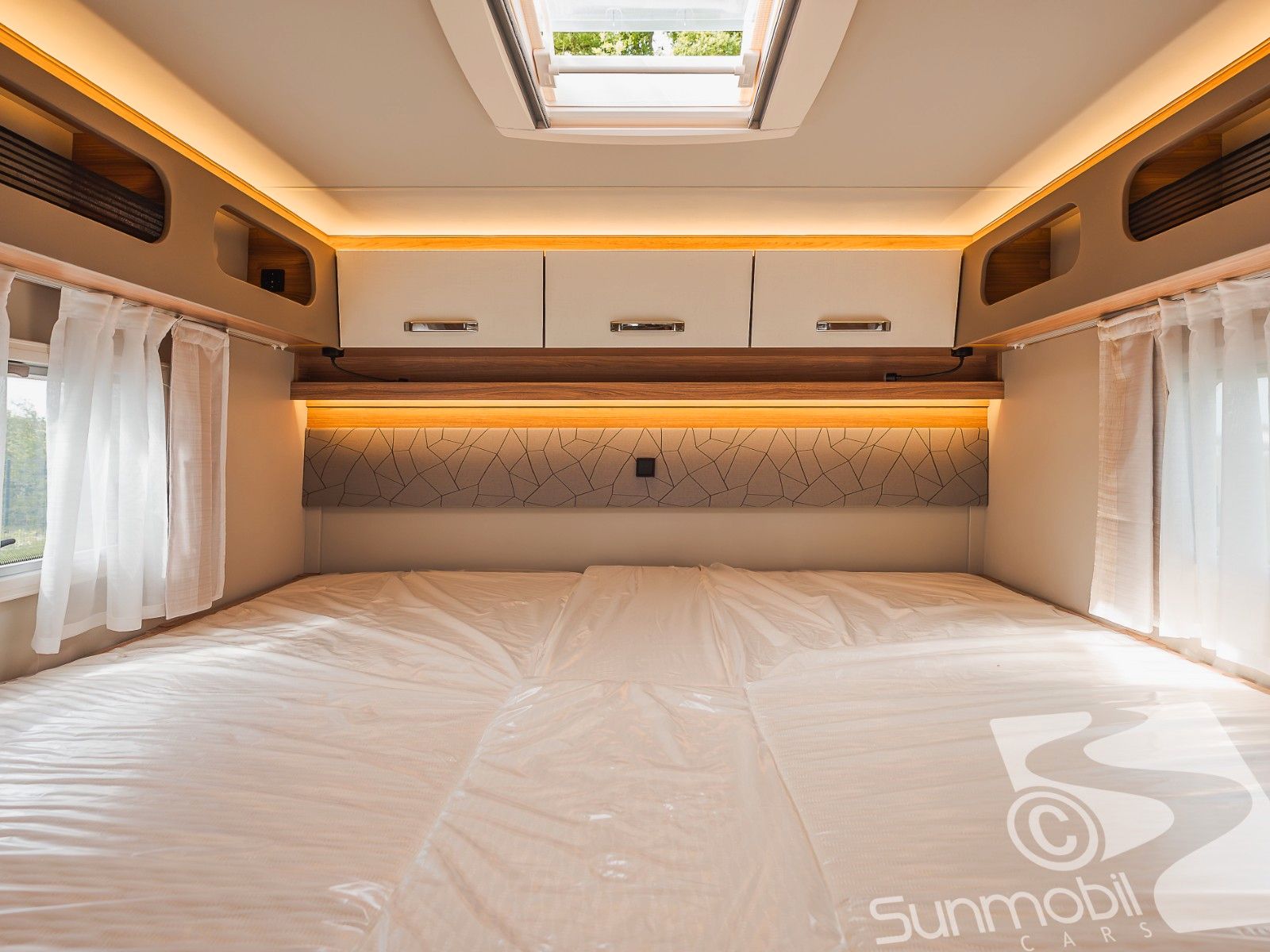 Fahrzeugabbildung Weinsberg CaraSuite 650 MEG SPICY #Autom #Lithium #Solar