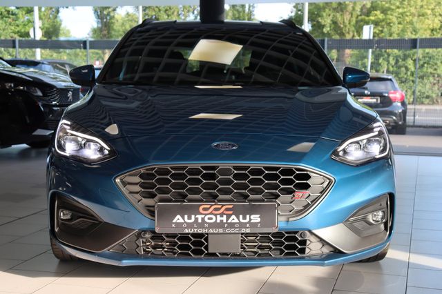 Fahrzeugabbildung Ford Focus Turnier ST 2.3 Eco |1HAND|B&O|KAMERA|LED|