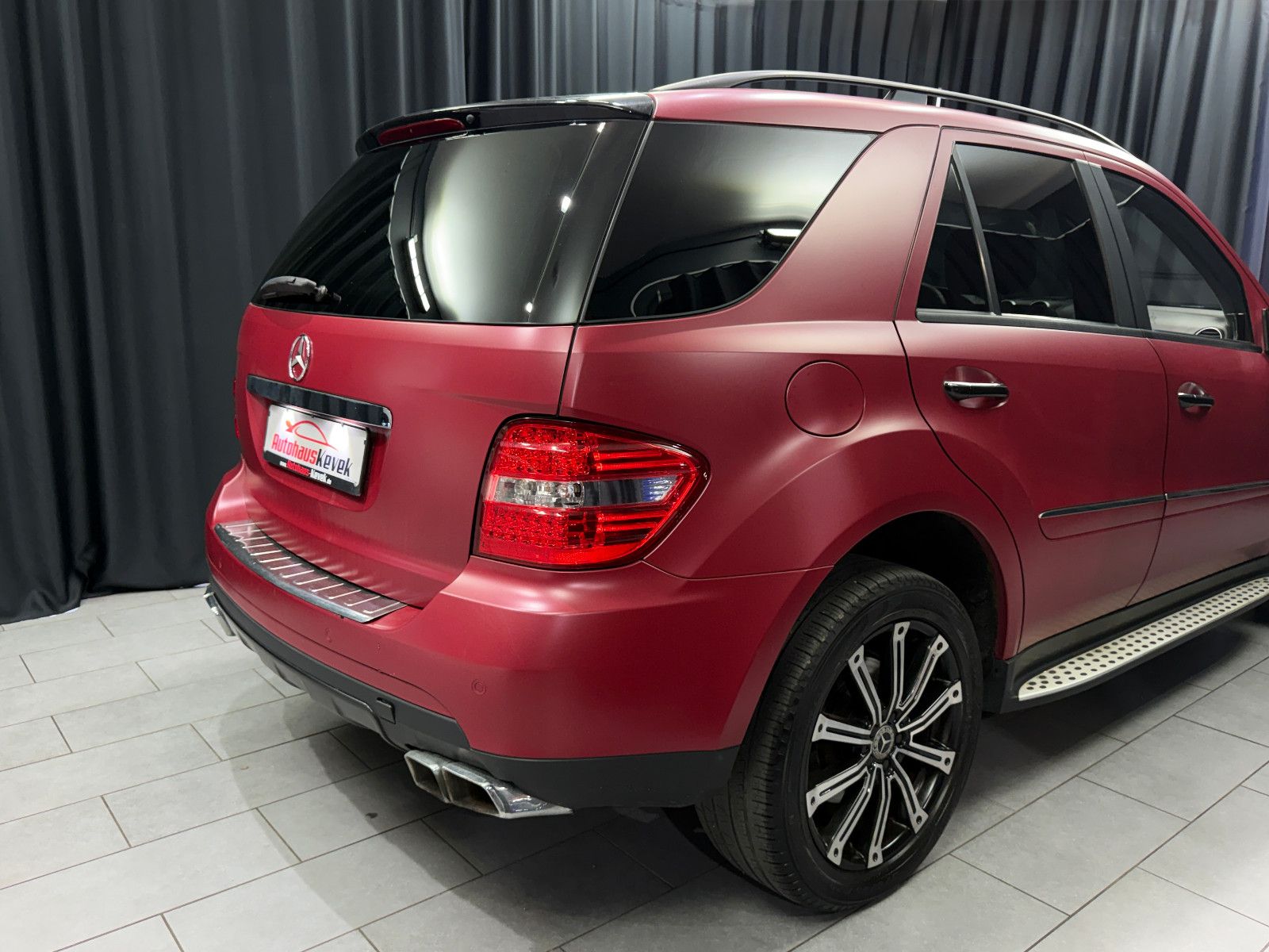 Fahrzeugabbildung Mercedes-Benz ML 500 4Matic 5.0 V8|H&K|PANO|NAVI|AHK