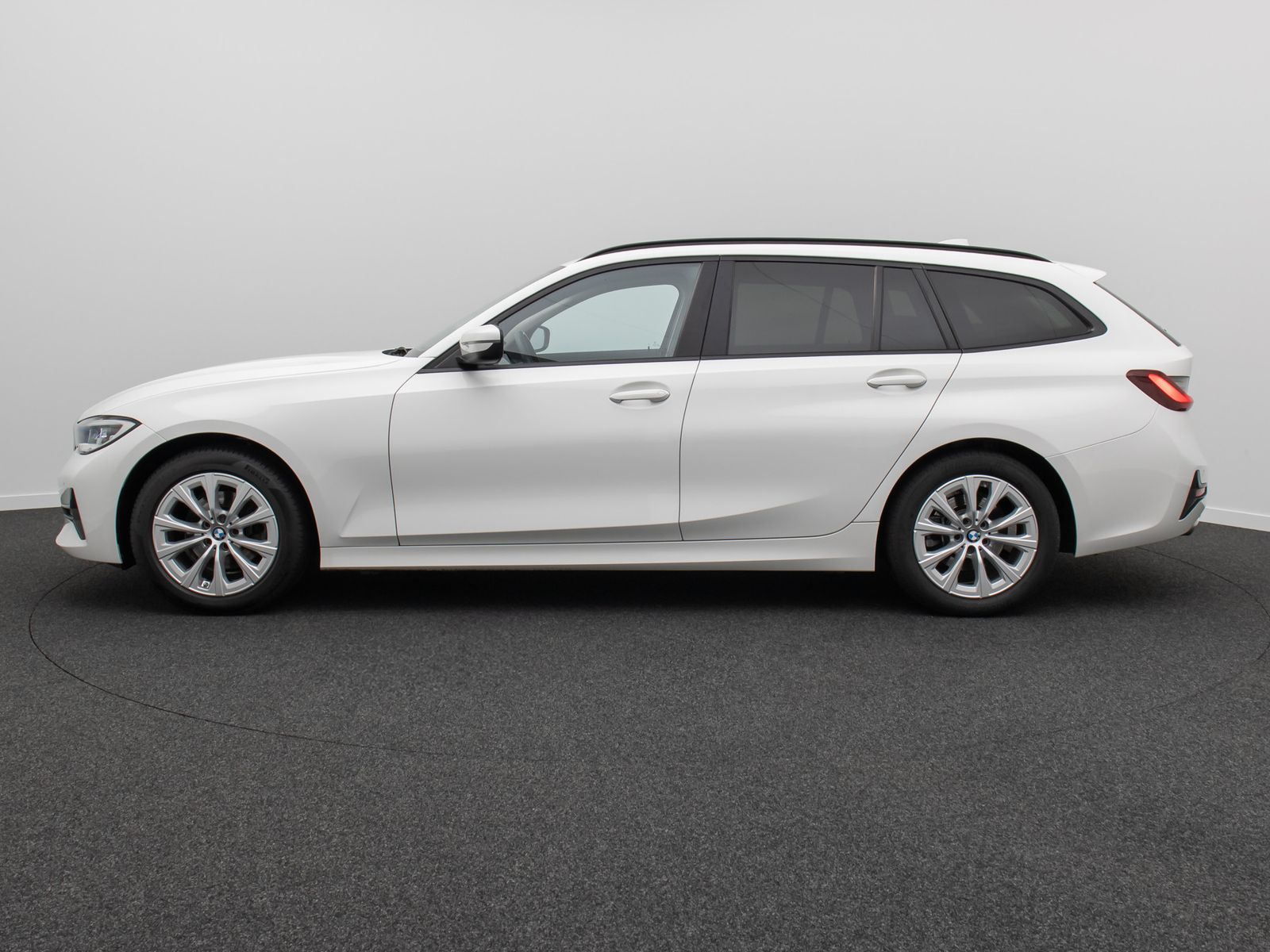 Fahrzeugabbildung BMW 320d HUD DAB Laser PDC DrivAssist Komfort Alarm