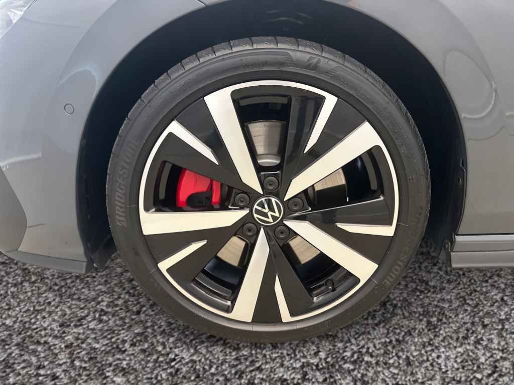 Volkswagen Golf GTE AHK PANO DCC NAV HUD 360 foto 5
