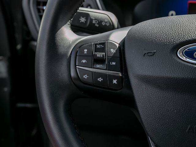 Ford Kuga 2.5 Plug-In Hybrid Titanium Stauassistent