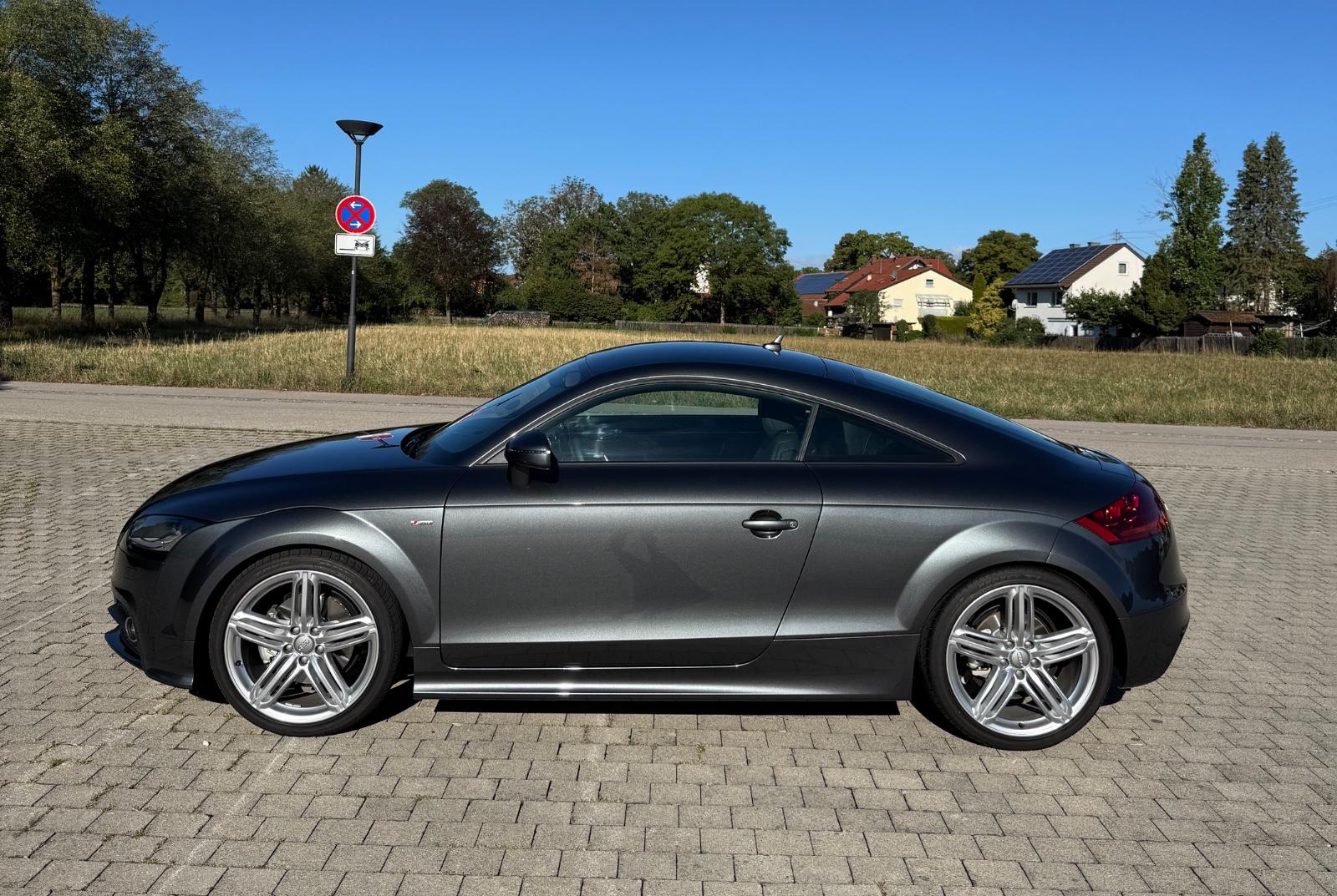 Audi TT Coupe S line 2.0 TFSI Quattro S tronic 7063km