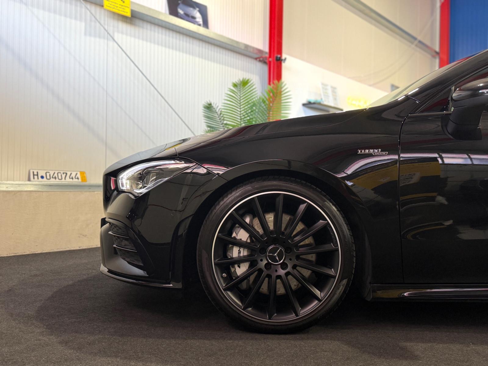 Mercedes-Benz CLA 35 AMG 4Matic Shooting Brake*PANO*BURMESTER