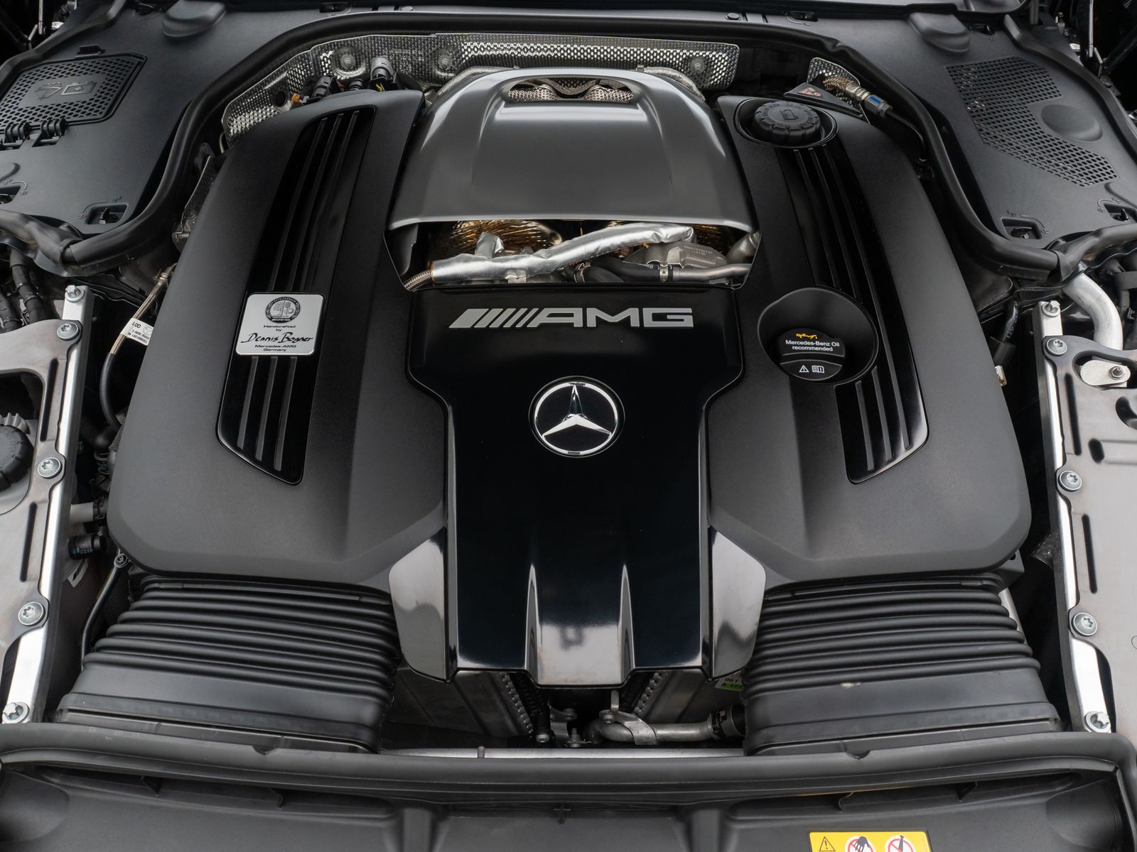Fahrzeugabbildung Mercedes-Benz SL 63 AMG Roadster 4Matic Brabus Individual VOLL
