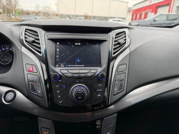 Hyundai i40 cw Family +LED+Navi+WR+SHZ+Autom+DAB