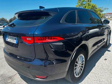 Jaguar F-Pace - 4