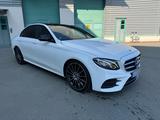 Mercedes-Benz E 300 d Autom. AMG Line / Panorama / Widescreen - Mercedes-Benz E 300 in Chemnitz