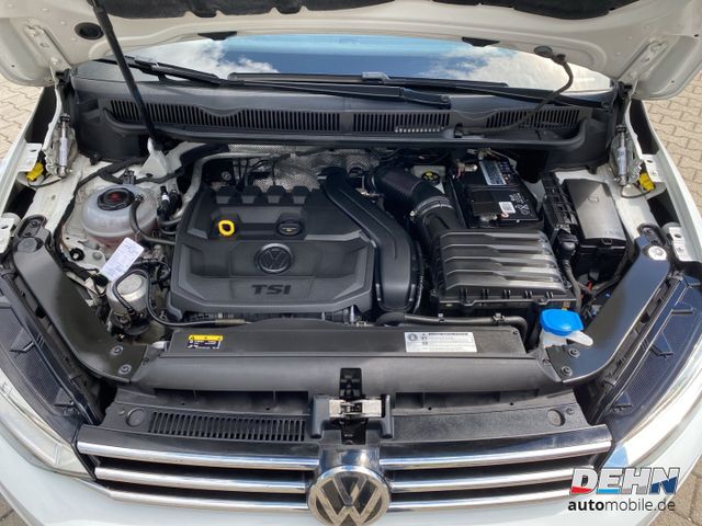 Volkswagen Touran 1.5 TSI Comfortline 7 Sitzer LEDNaviAHK