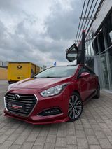 Hyundai i40 cw Premium+Stan.Heizung+Allwetter+V.Historie - Hyundai i40: Automatik
