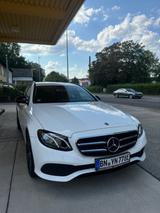 Mercedes-Benz E 300 de Autom. - - Mercedes-Benz E 300 Hybrid (Diesel/Elektro): Limousine