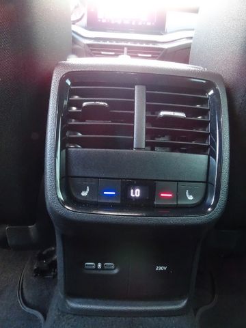 Octavia Combi 1.0 TSI Clever - LED / Navi / AHZV