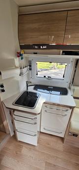 Rapido 696f Premium Edition - Rapido Teilintegrierter