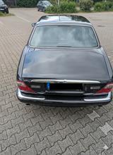 Jaguar XJ8 3.2 - - schwarze Jaguar XJ8