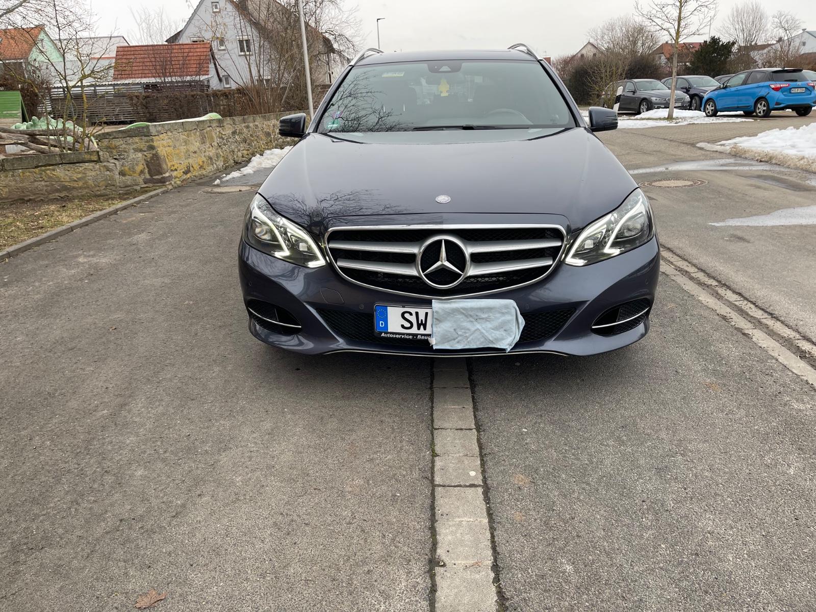 Mercedes-Benz E 300 BlueTec  Sport Paket  Leder  Navi EURO6