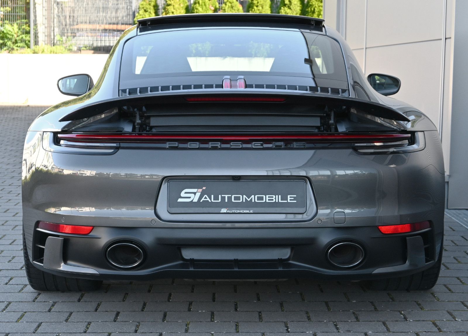 Fahrzeugabbildung Porsche 911 992 Carrera 4S Coupé °SPORT DESIGN°ACC°BOSE°