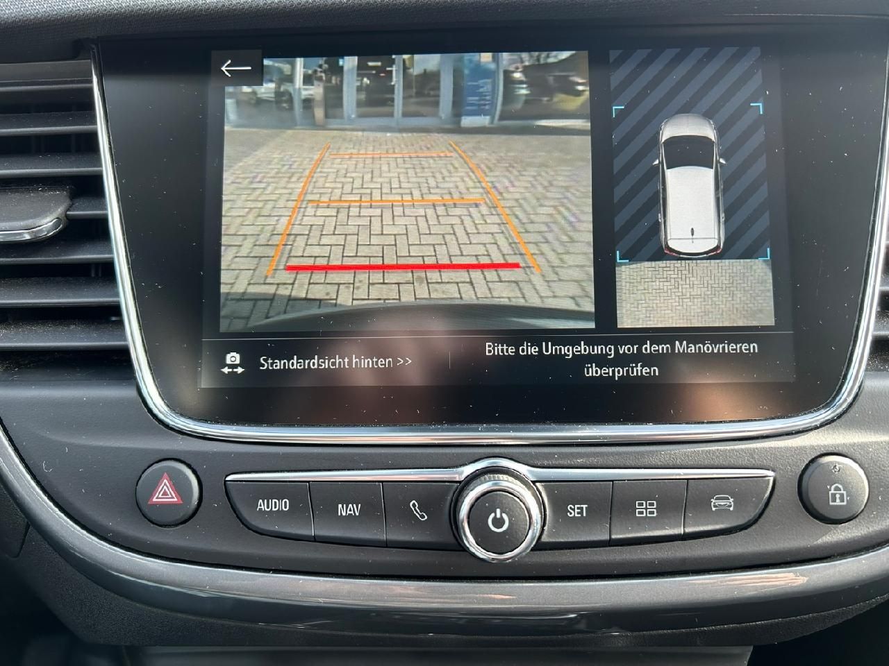 Fahrzeugabbildung Opel Crossland Elegance