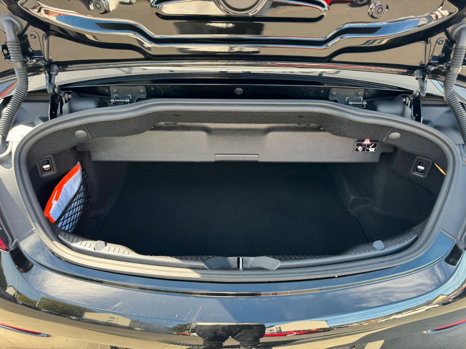 Fahrzeugabbildung Mercedes-Benz C 300 Cabrio AMG-Line
