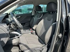 Fahrzeugabbildung Audi Q2 30 TFSI sport AHK Navi Einparkhilfe Sitzhzng.