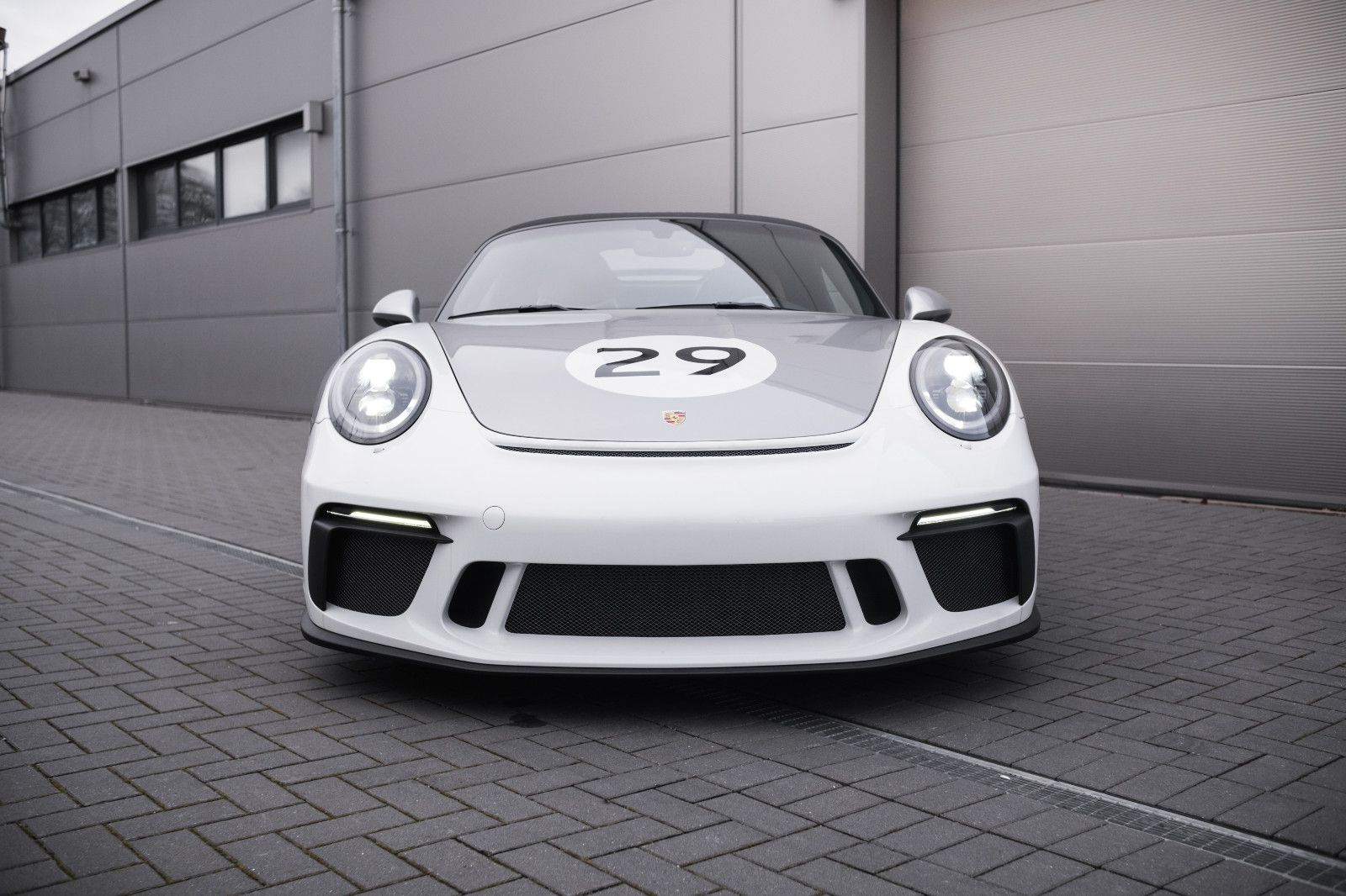 Fahrzeugabbildung Porsche 991/911 Speedster-Lift-BOSE-Kam.-90L-DAB-LED