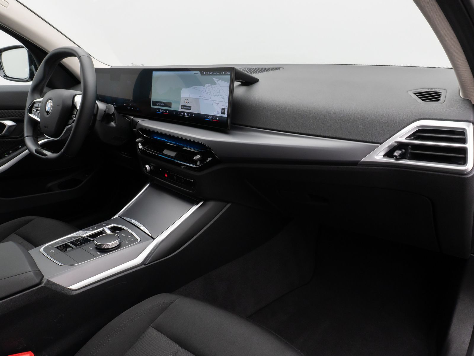 Fahrzeugabbildung BMW 318i Kamera DAB CockPit+ Alarm Geschwindigkeitsr