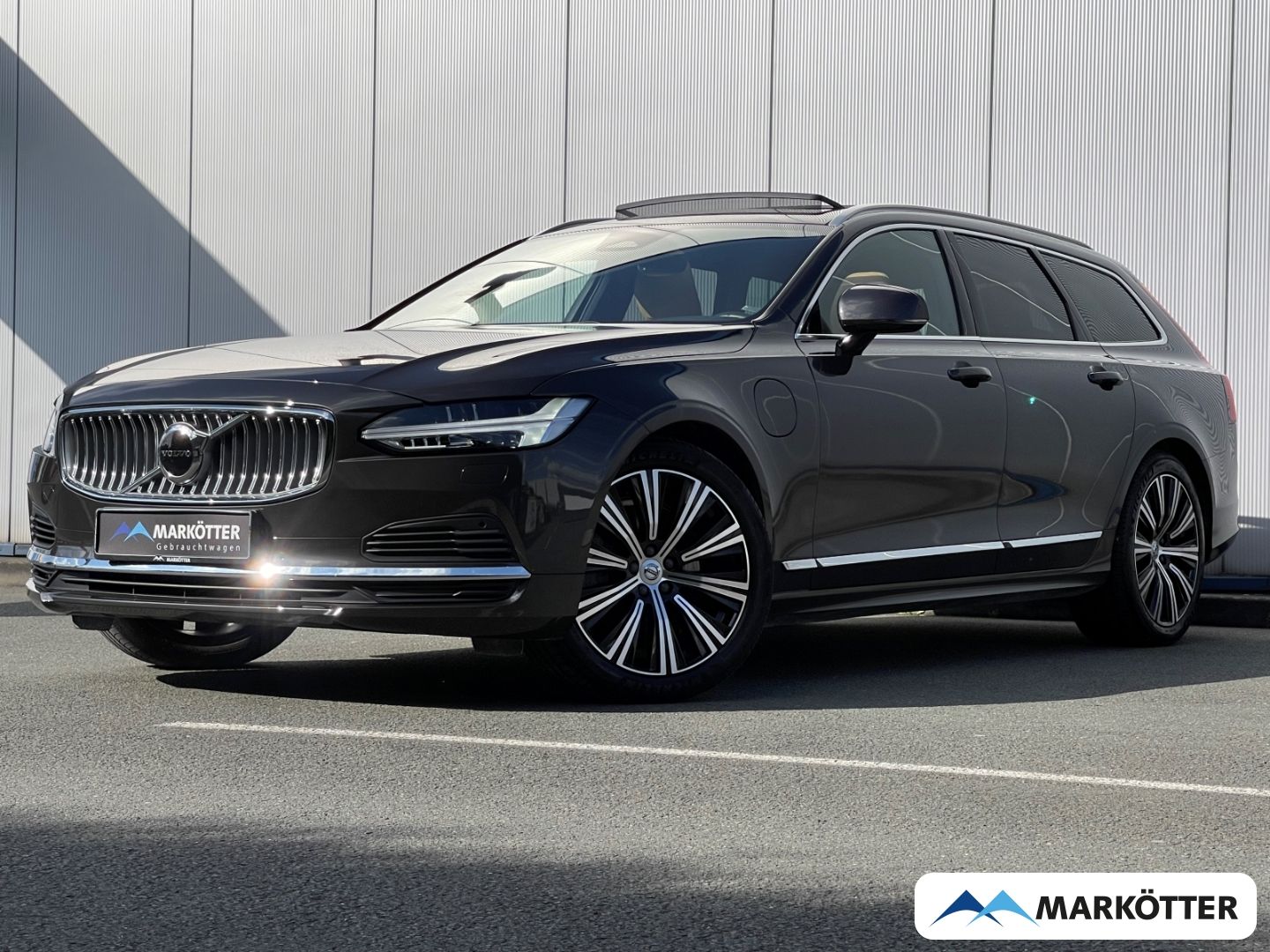 Volvo V90 T8 AWD Plus Bright Recharge AHK/S-Dach/FourC