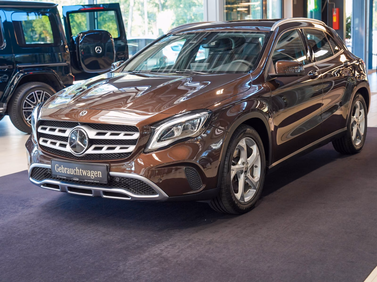 Mercedes-Benz GLA 220 4M Urban DISTRONIC 360° AHK KEYLESS LED