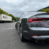 Audi S5 / 8-Fach bereift / Top - Audi S5 mit Benzin-Antrieb: Sportwagen, Automatik