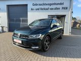 Volkswagen Tiguan Highline  4Motion*DSG*NAVI*LED*ACC*HUD - mit Benzin-Antrieb: Grün