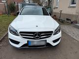 Mercedes-Benz Mercedes 220d AMG line - Mercedes-Benz 220 mit Diesel-Antrieb: Limousine, Schaltgetriebe