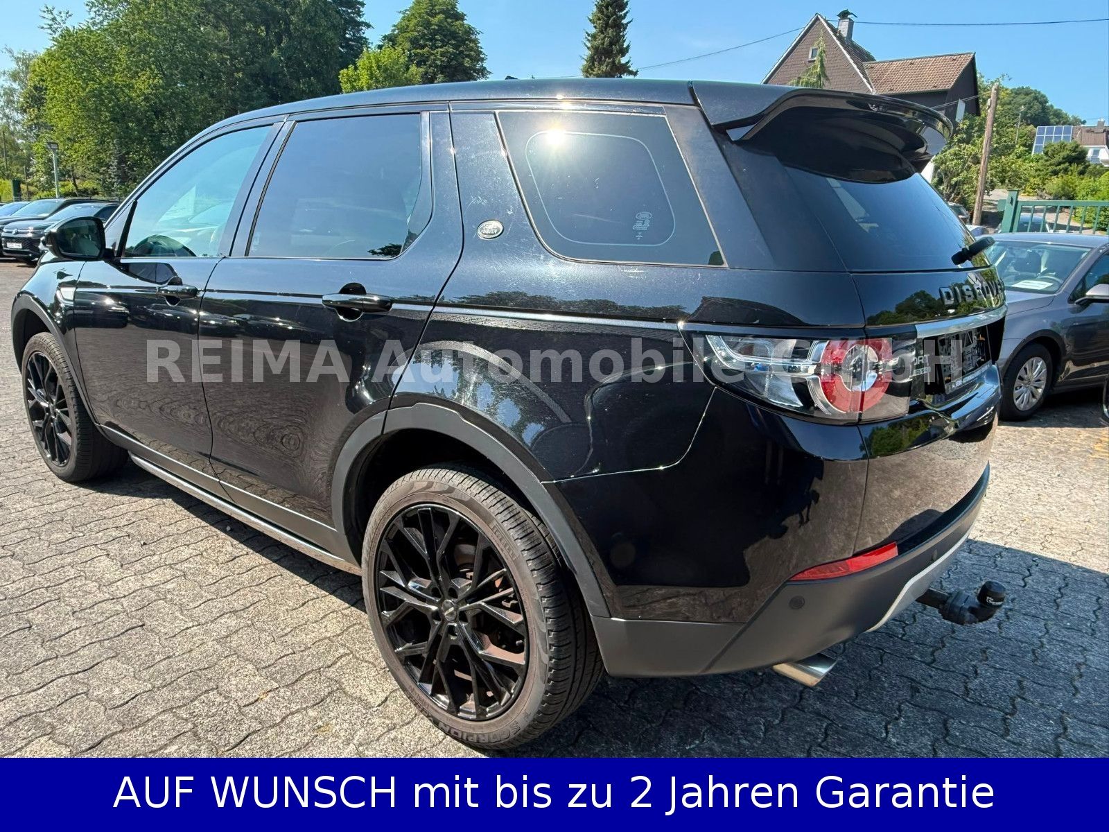 Fahrzeugabbildung Land Rover Discovery Sport 2,0i 4 SE AWD, Navi, Leder, AHK