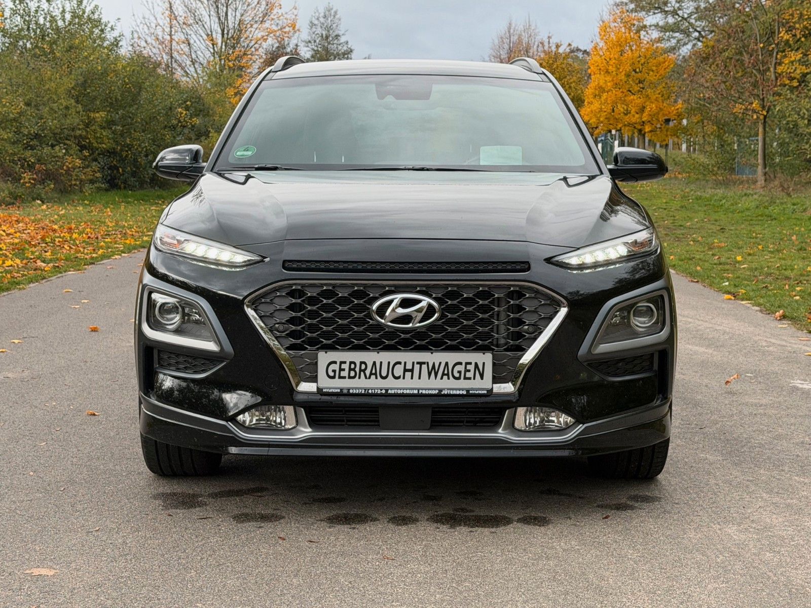 Fahrzeugabbildung Hyundai KONA 1.6T-GDI*Unique*2WD*DCT*RFKamera*Navi*SHZ*