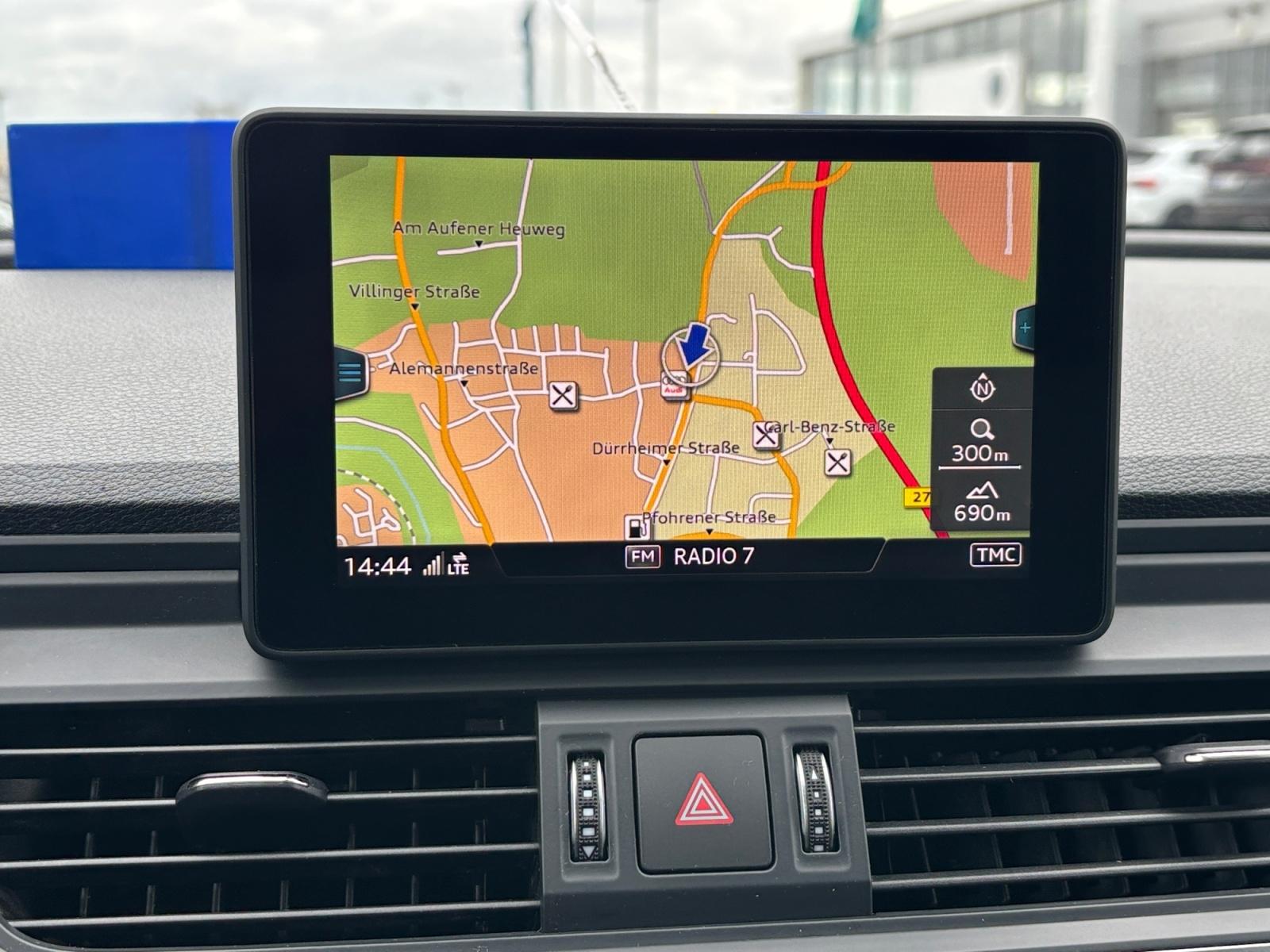 Audi Q5 2,0 TFSI S-Tronic sport quattro Navi