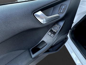 Ford Fiesta 1.0 EcoBoost Cool & Connect KAMERA, FSH