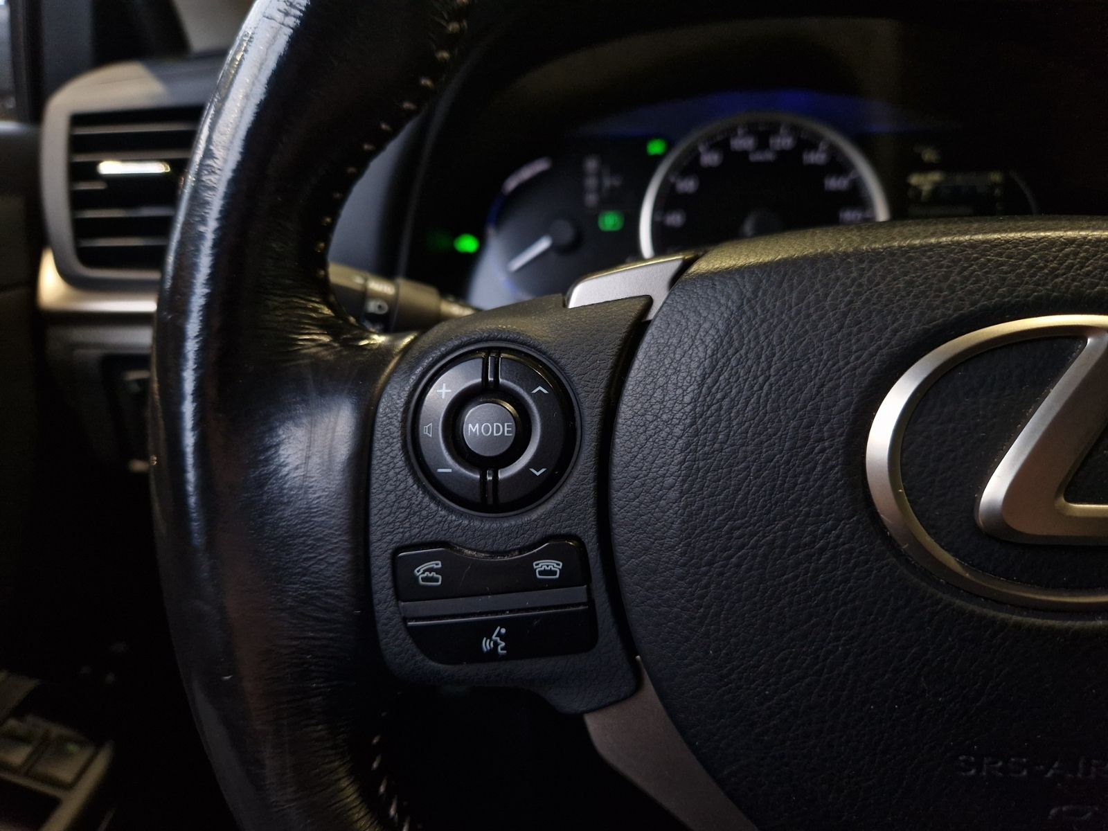 Fahrzeugabbildung Lexus CT200h Executive RFK LED NAVI ALU