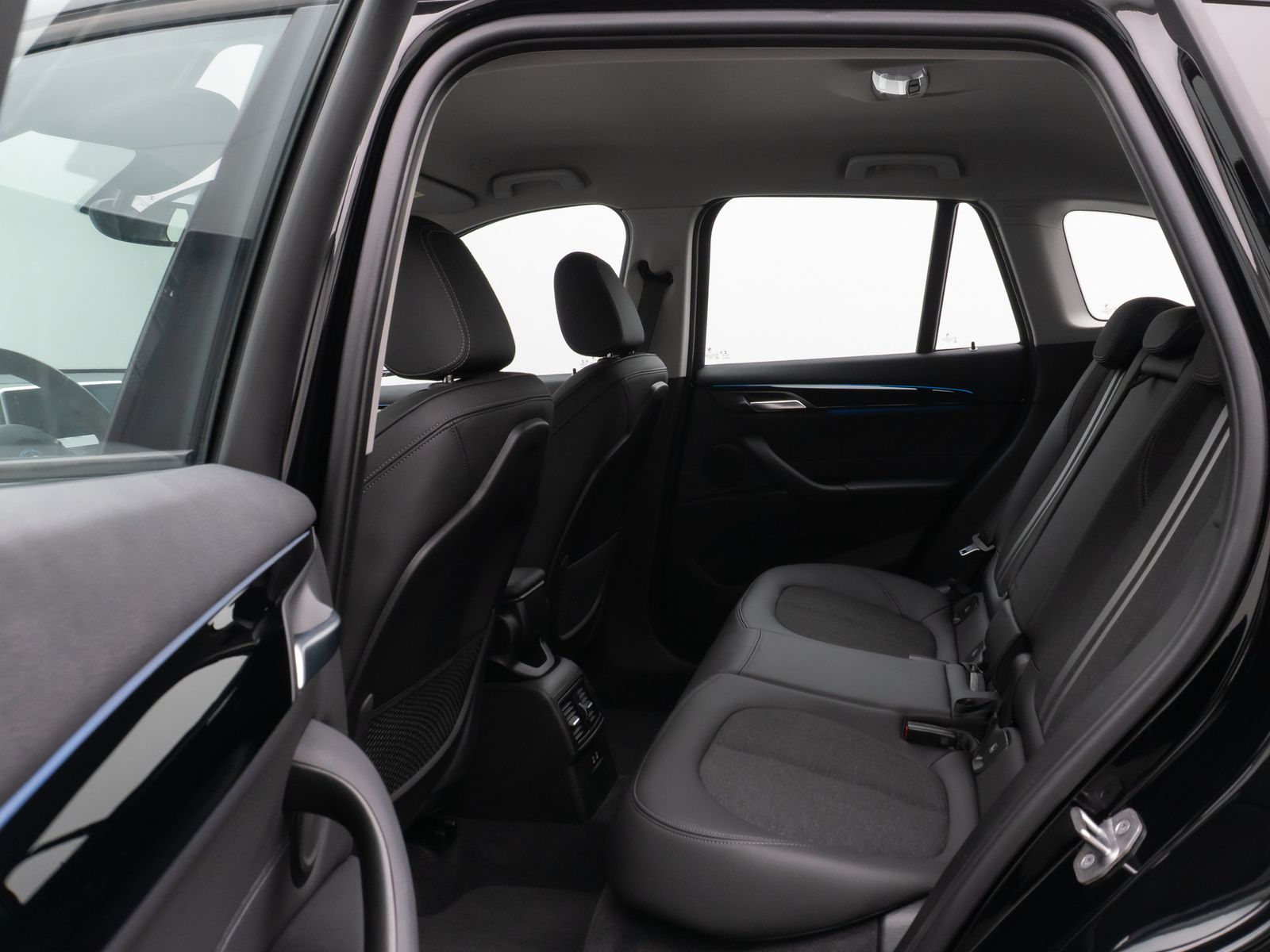 Fahrzeugabbildung BMW X1 xD25e Sport Line Kamera DAB Navi LED Komfort
