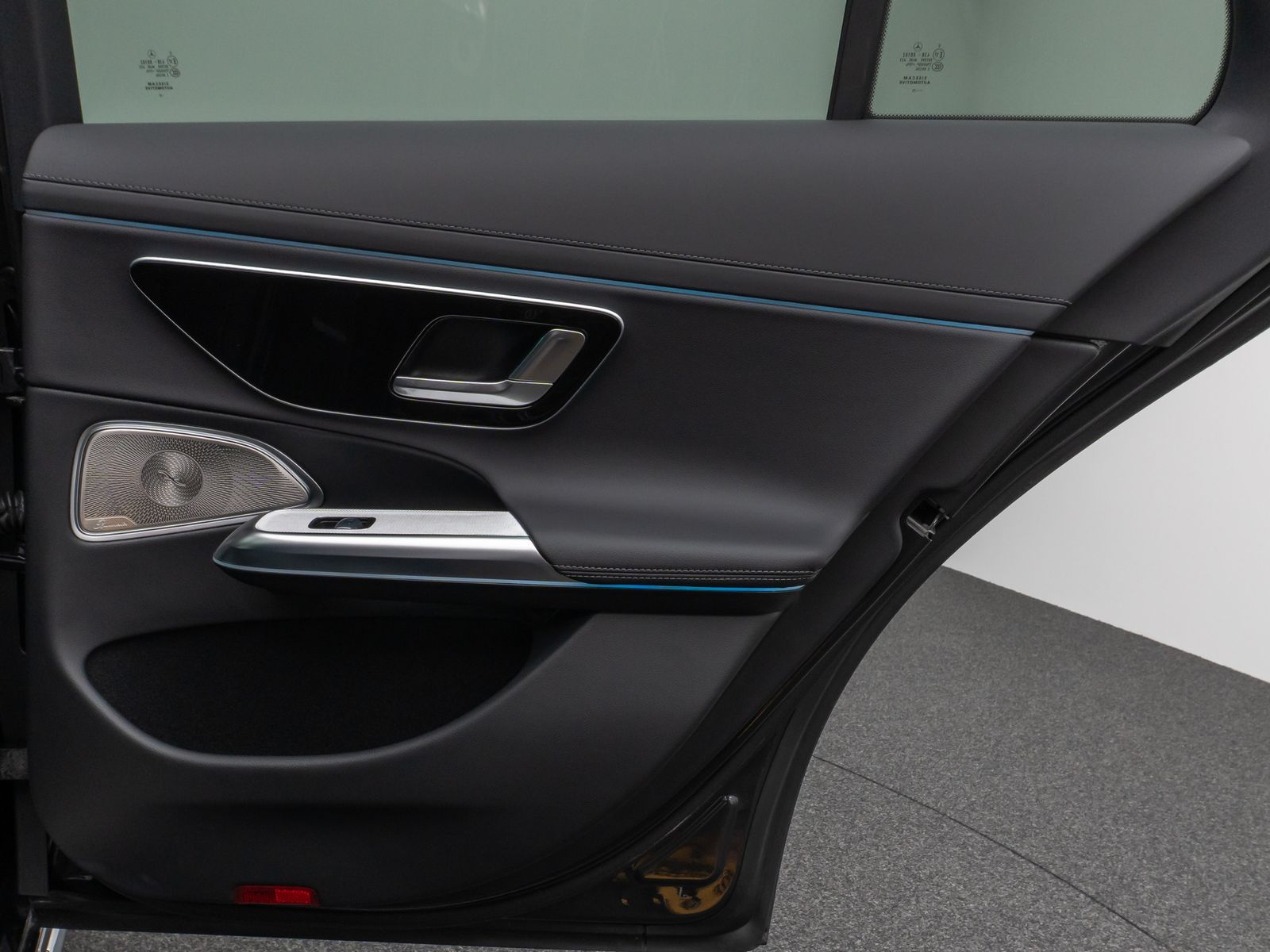 Fahrzeugabbildung Mercedes-Benz E 450d 4Matic AMG Line Advanced+ Pano 360°21Zoll