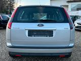 Ford Focus 1.8 Style Turnier Scheckheft SHZ PDC Klima - Ford aus 2007