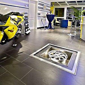 showroom-image-top