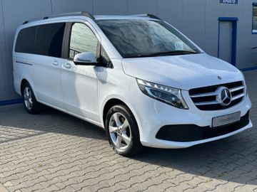 Mercedes V 220 - 3