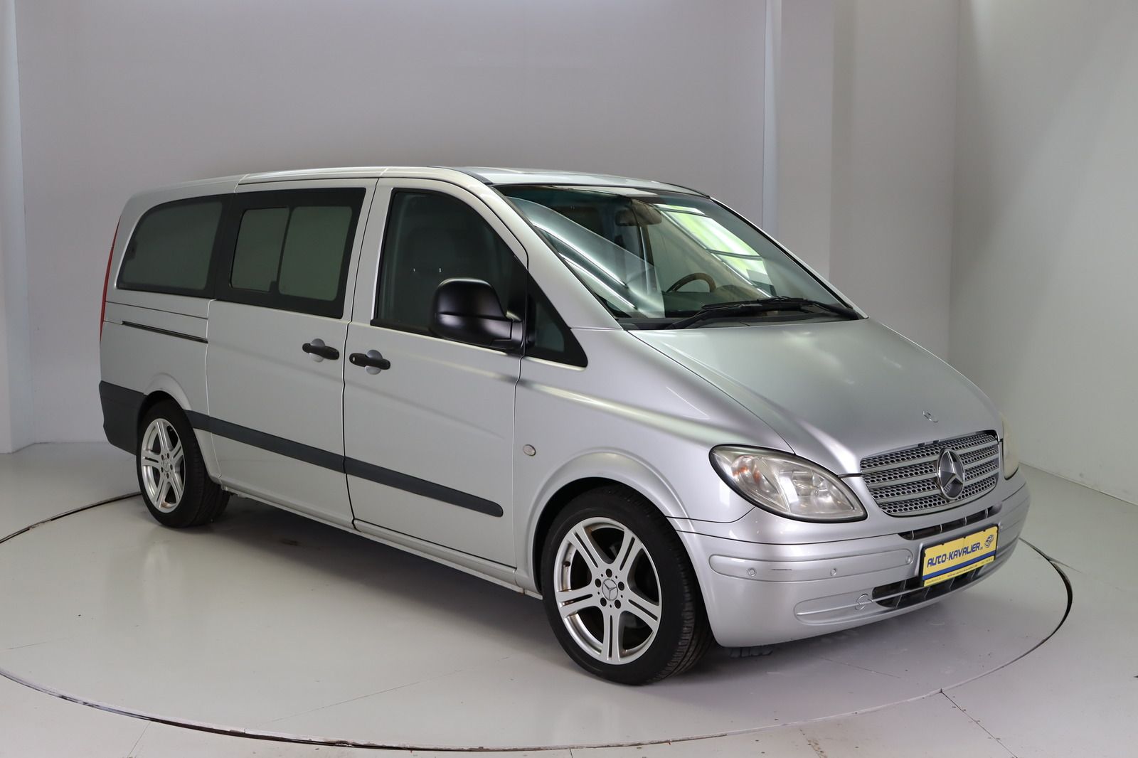 Fahrzeugabbildung Mercedes-Benz Vito 115 CDI Lang Standheizung