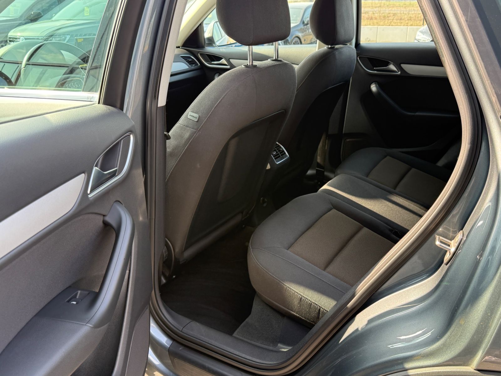 Q3 2.0 TFSI quattro S-Tronic Navi