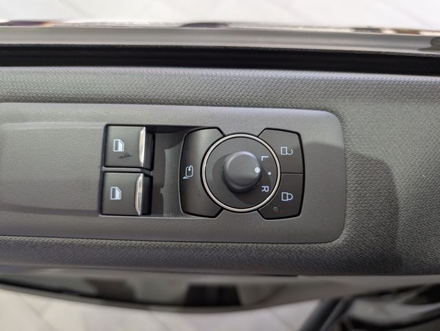 Ford Tourneo Custom L1 Active MATRIX B&O