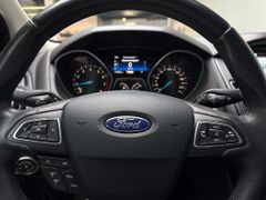 FORD Focus Titanium 1.0 EcoBoost Titanum Automatik